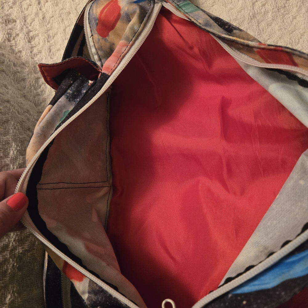RARE pattern Kavu sling bag and tri-fold wallet - Picture 8 of 13